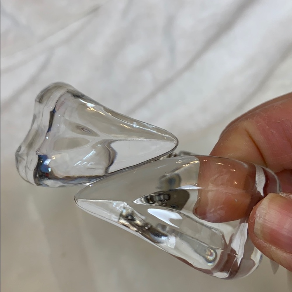 Clear hinged bracelet plastic - Picture 3 of 14